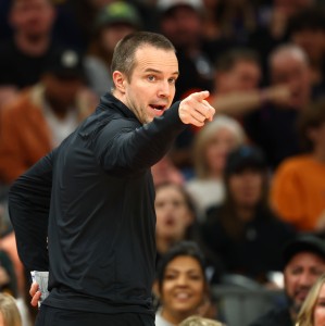 开云体育app-奥特：火箭身体对抗明显占优 进入季后赛会缩短轮换要选对人